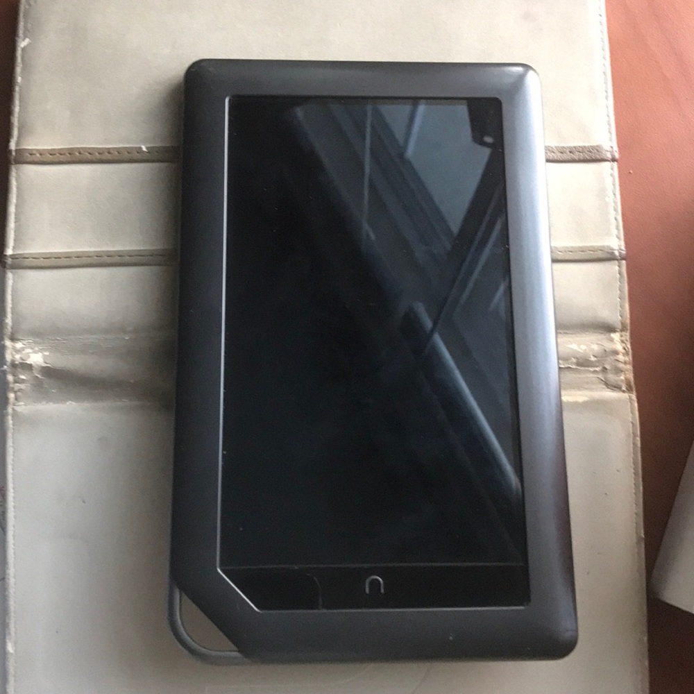 Tablet - Picture 6 of 7